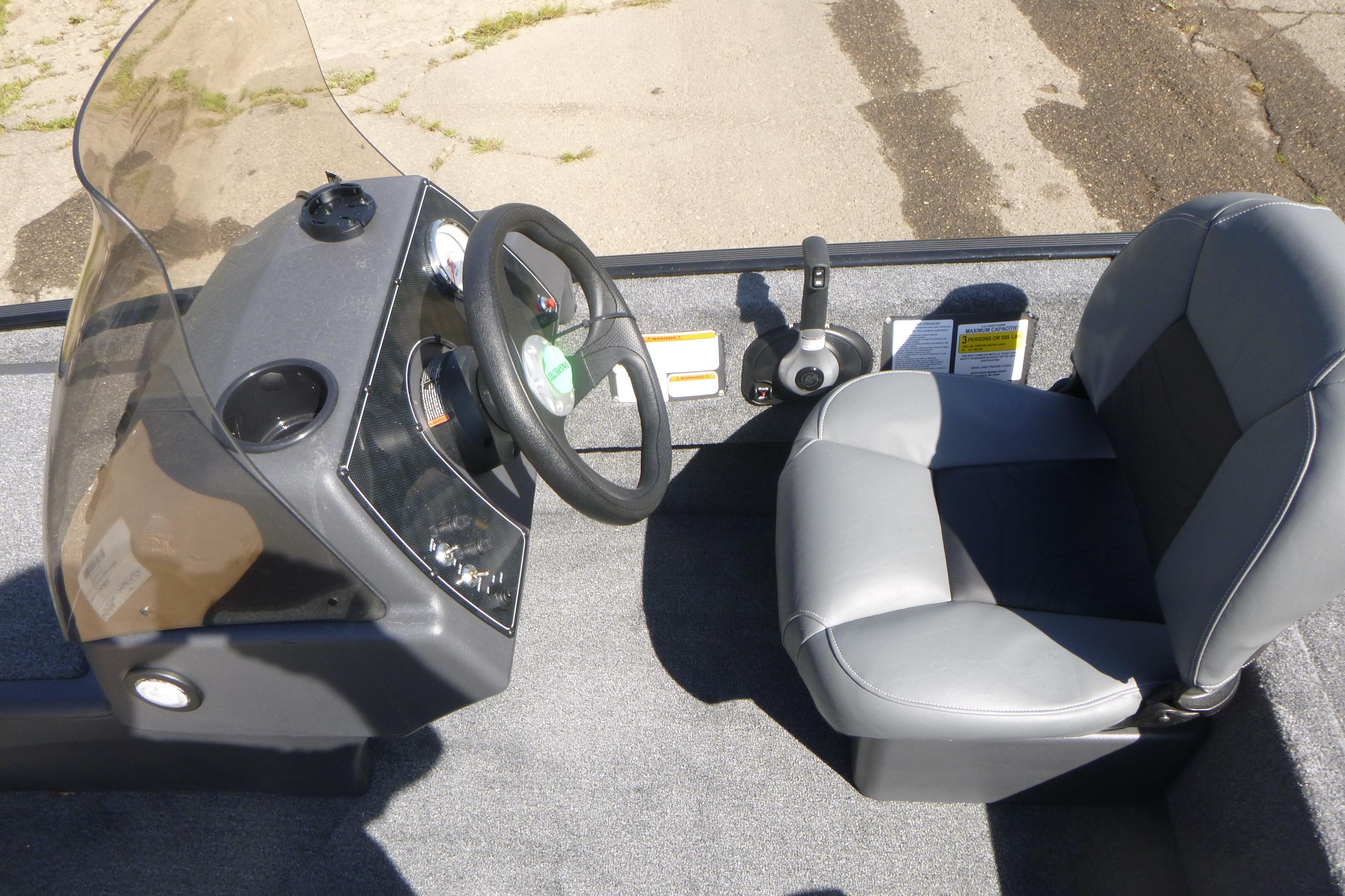 2026 Tracker Bass Tracker Classic XL Gallery