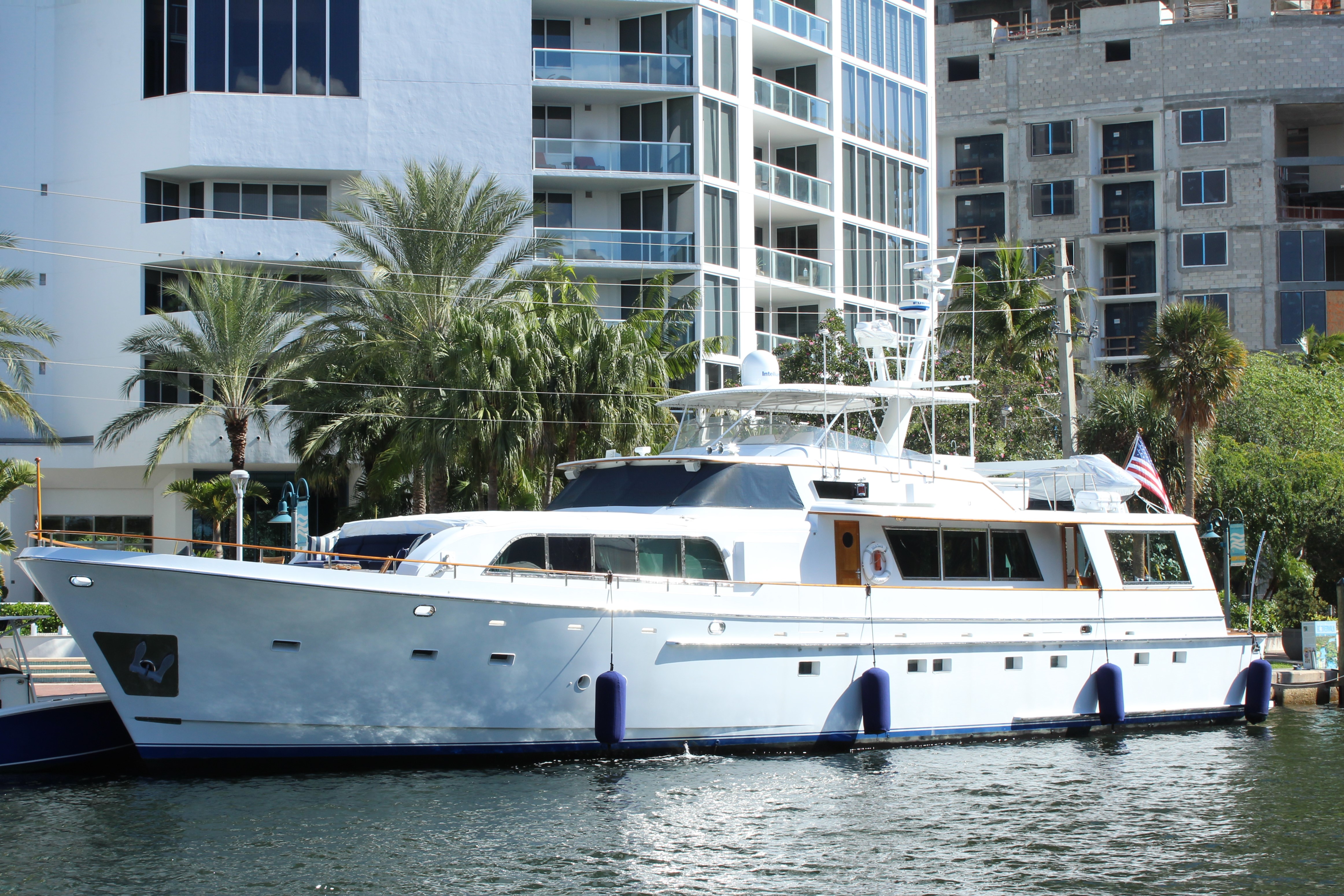 yacht for sale fort lauderdale