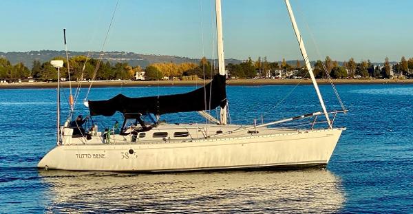 1991 Beneteau First 38S5