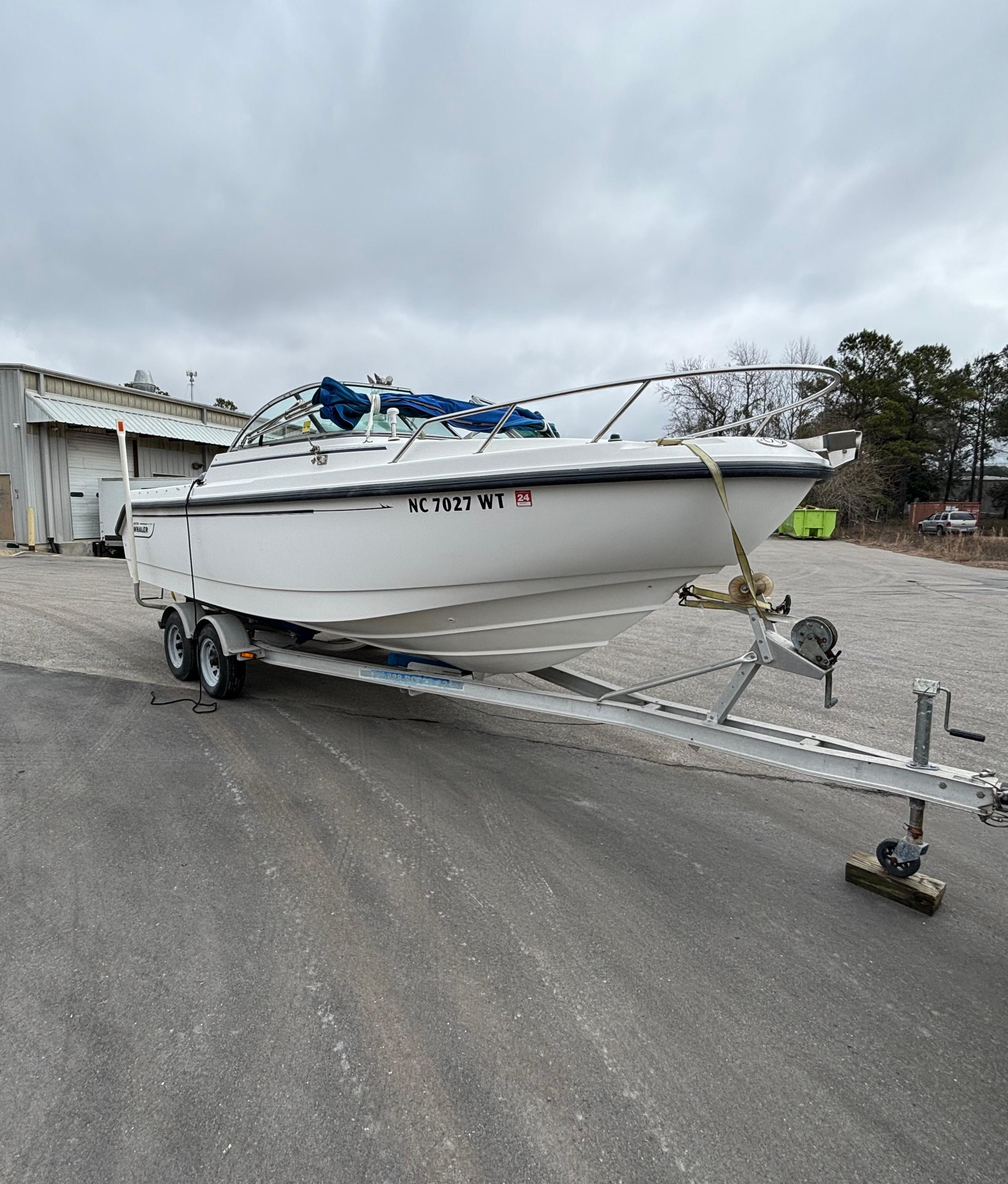 2002 Boston Whaler 210 Ventura - Image 4