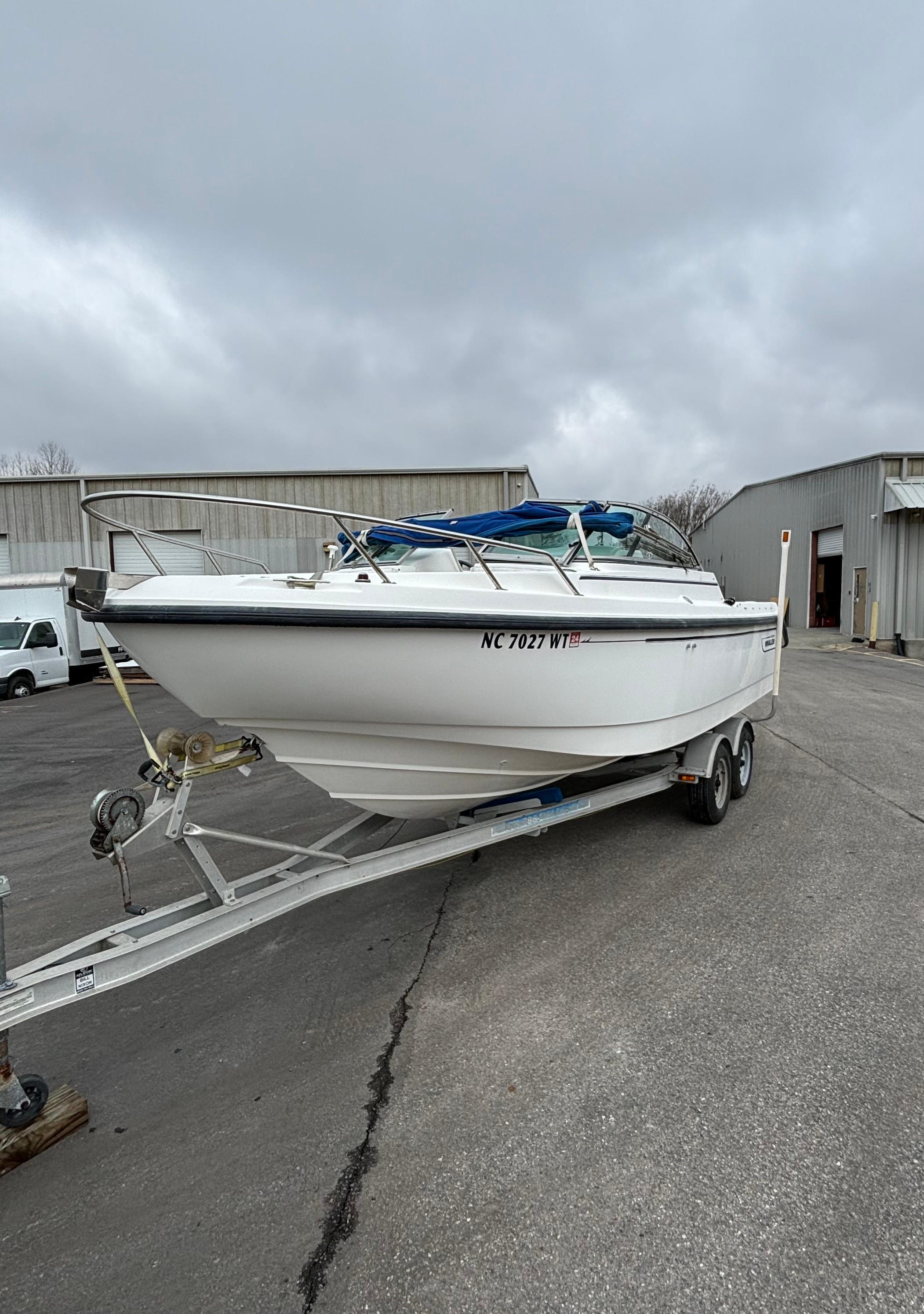 2002 Boston Whaler 210 Ventura - Image 5