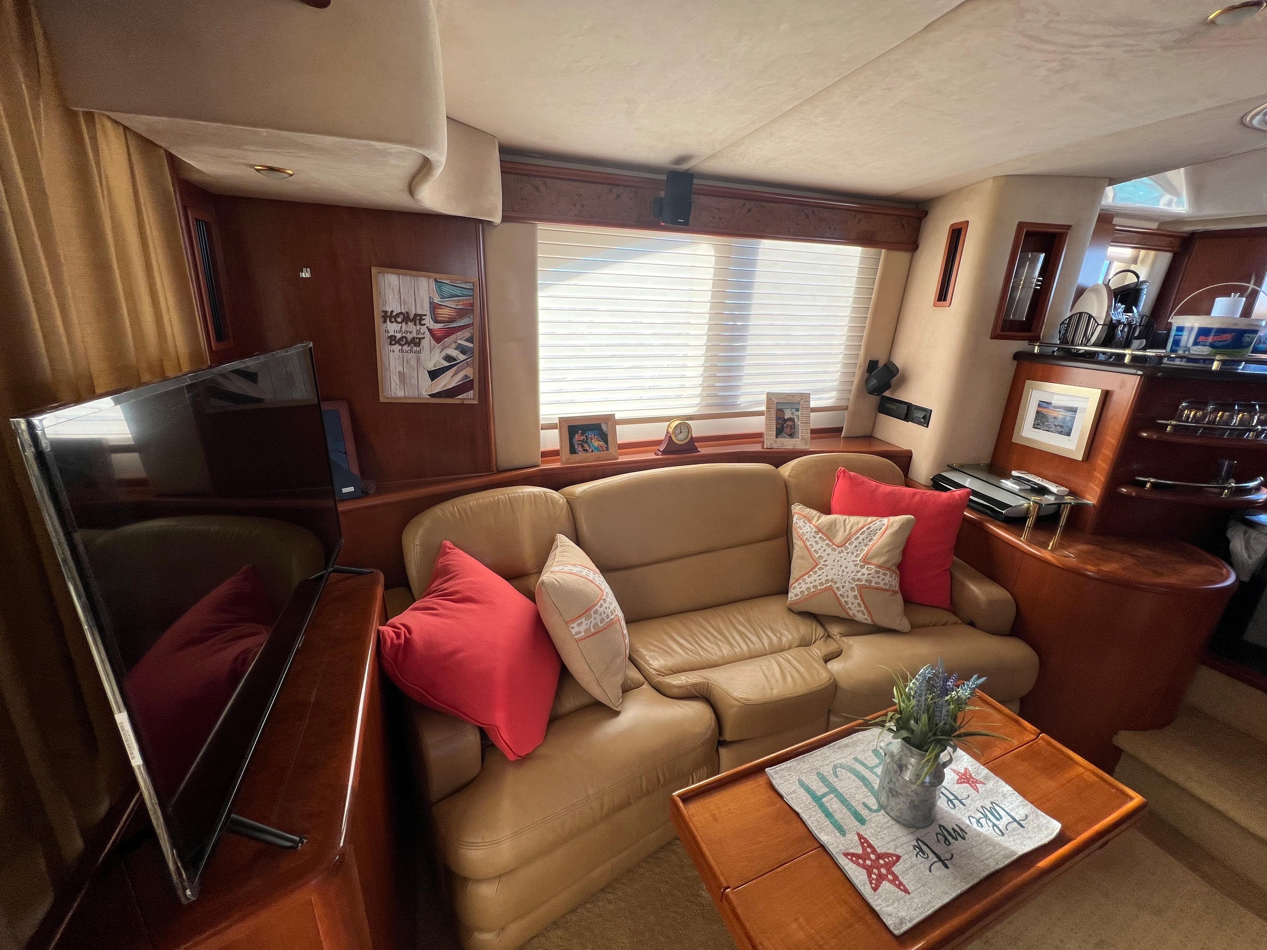 Silverton - 52 Ovation - Capstan Yachts