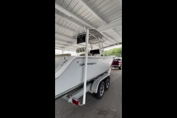 Sportsman HERITAGE-251-CENTER-CONSOLE video