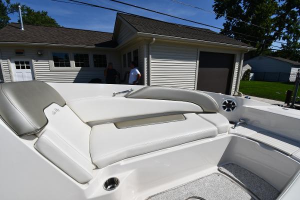 26' Sea Ray, Listing Number 100890721, - Photo No. 43