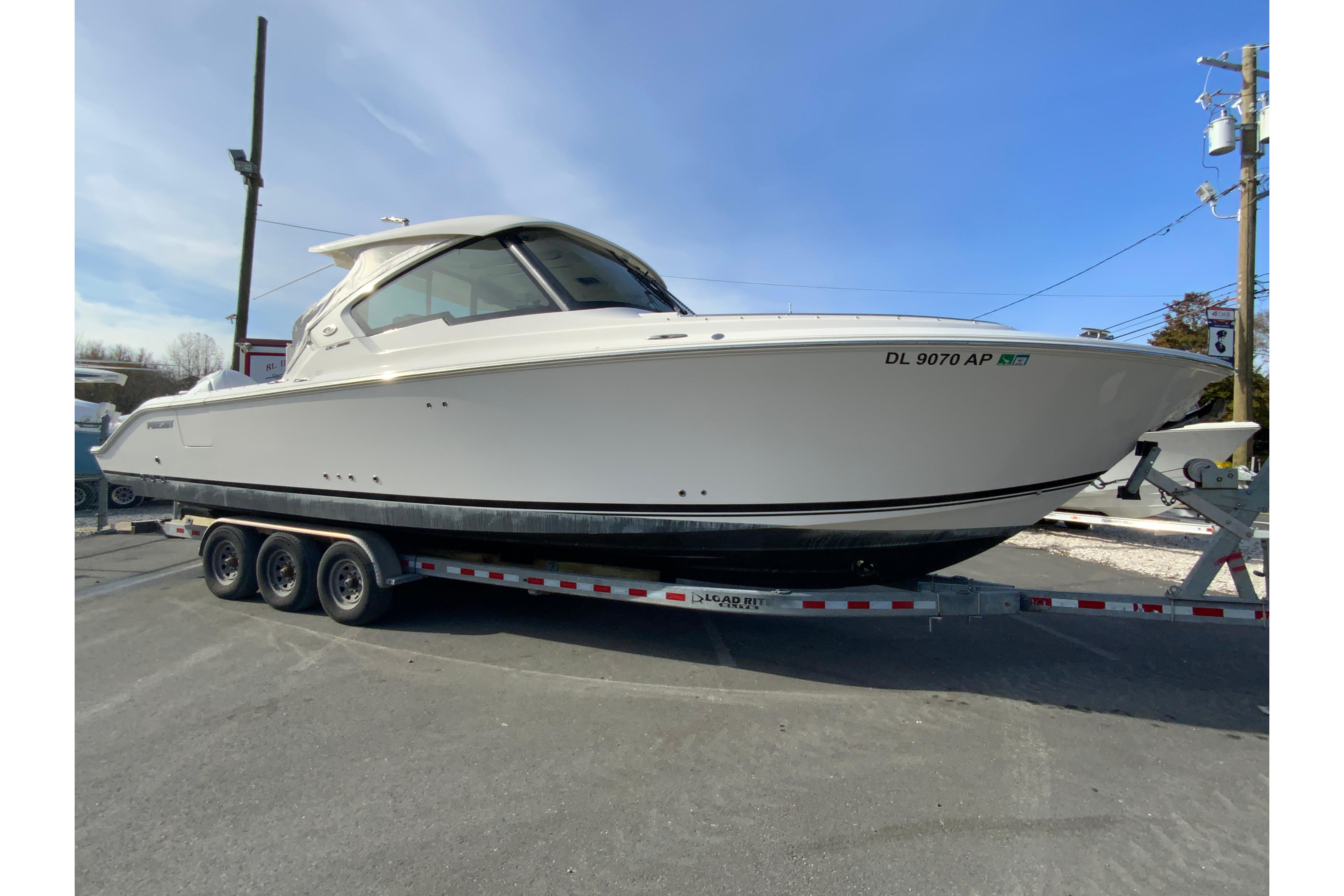 2024 Pursuit DC 326 Dual Console-2