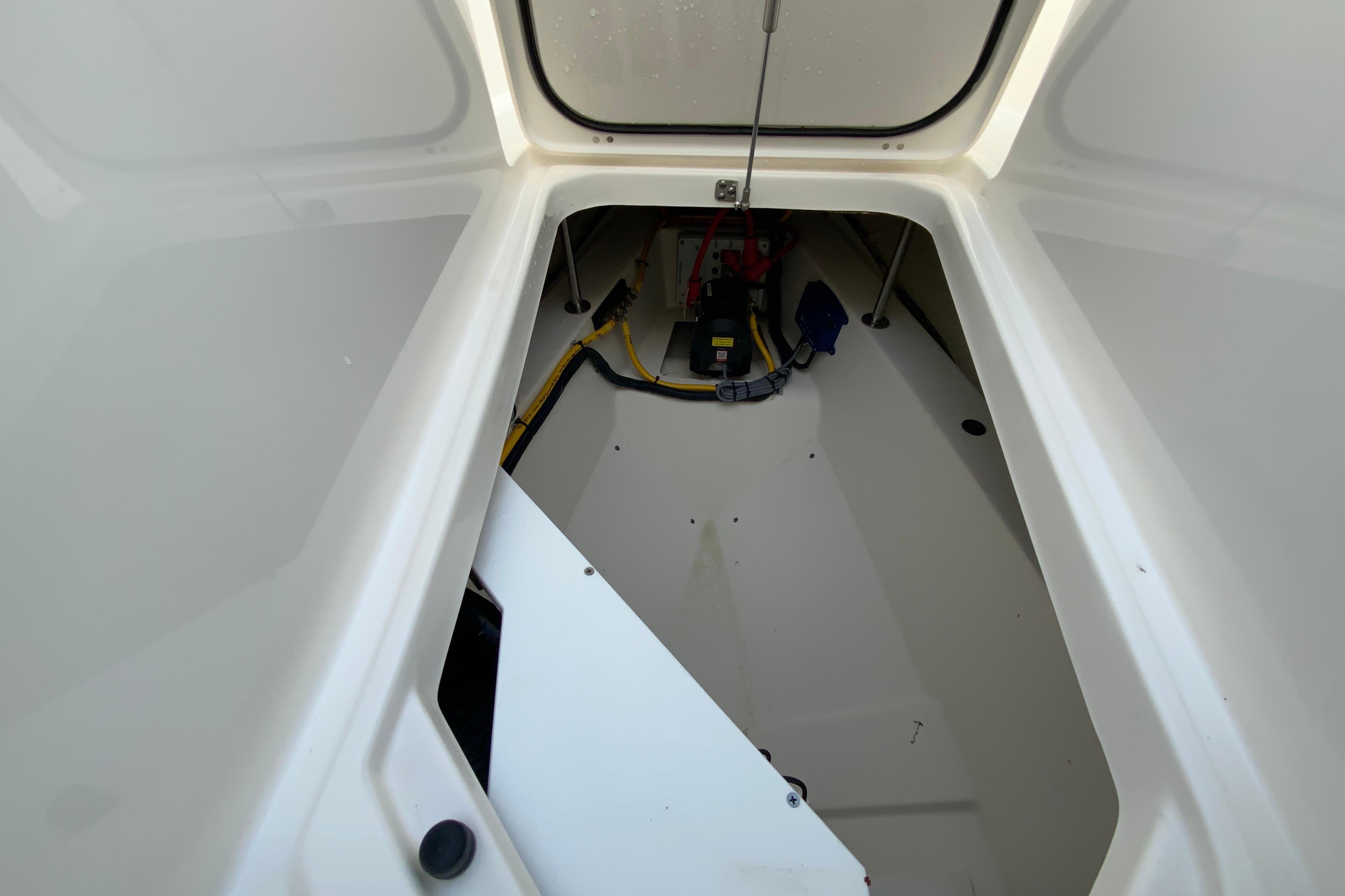 2024 Pursuit DC 326 Dual Console-37