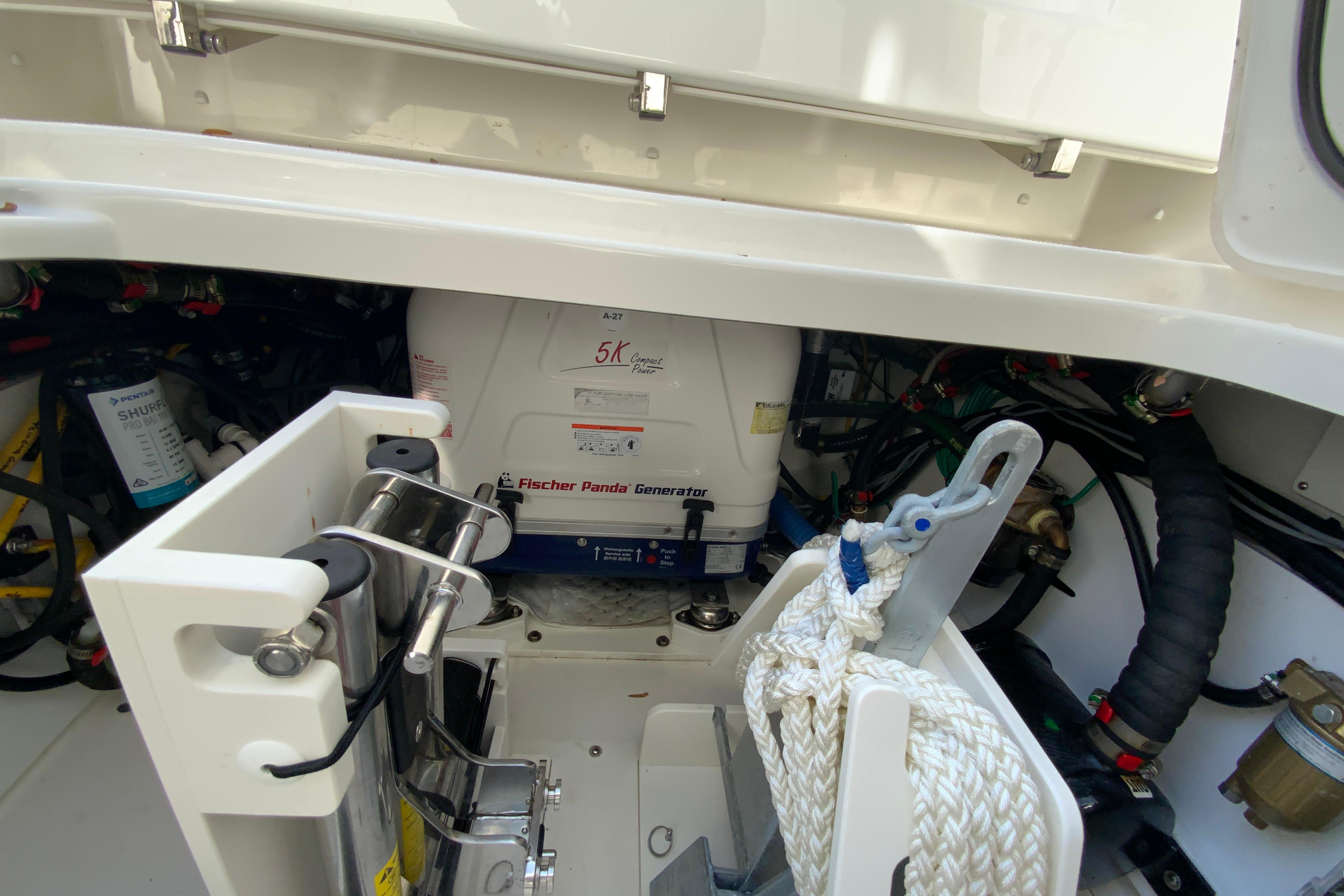 2024 Pursuit DC 326 Dual Console-49