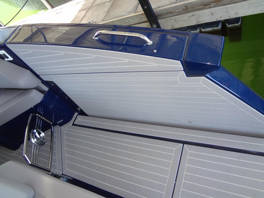 2021-cruisers-yachts-38-gls-io-power-9646866-20250103085504804-1_XLARGE
