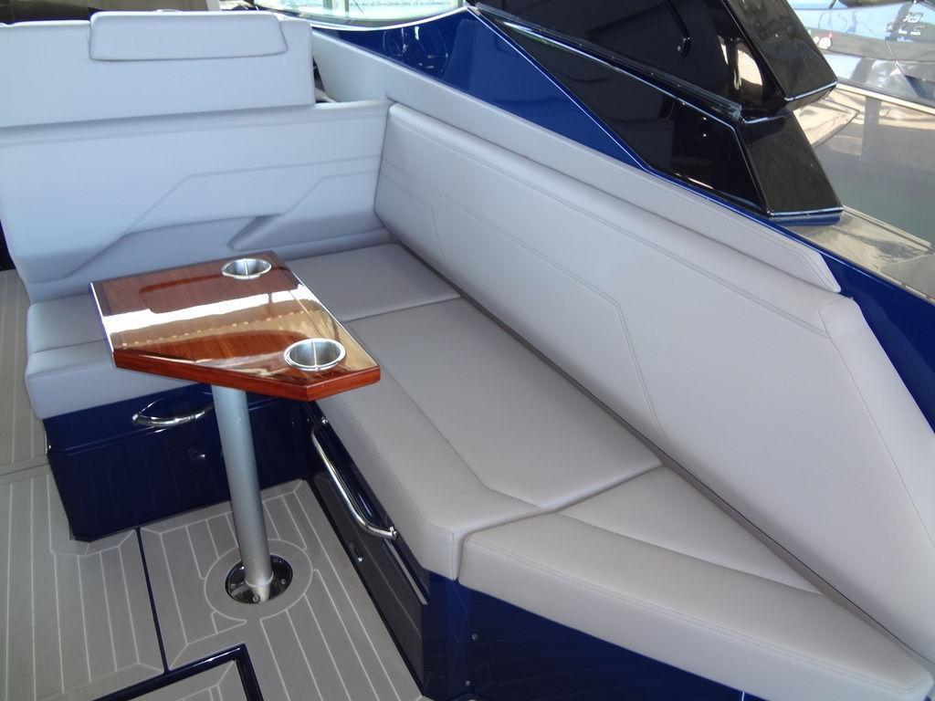 2021-cruisers-yachts-38-gls-io-power-9646866-20250103085507747-1_XLARGE