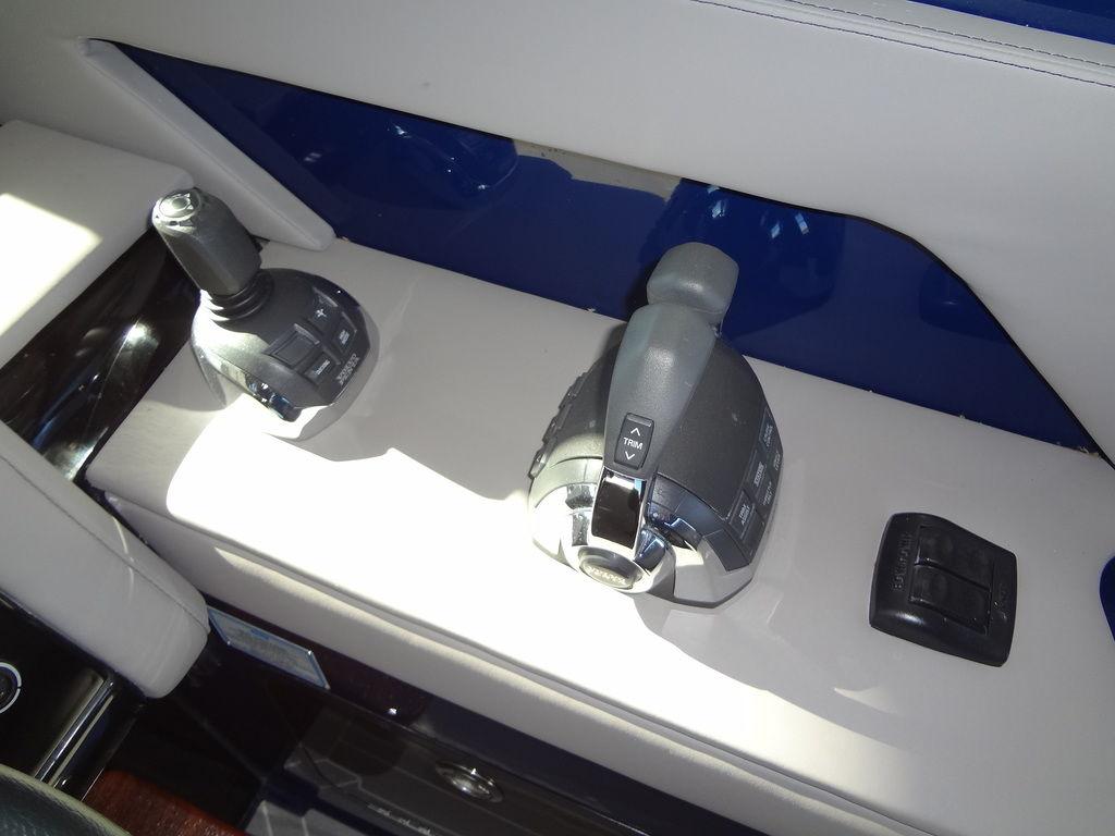 2021-cruisers-yachts-38-gls-io-power-9646866-20250103085519801-1_XLARGE