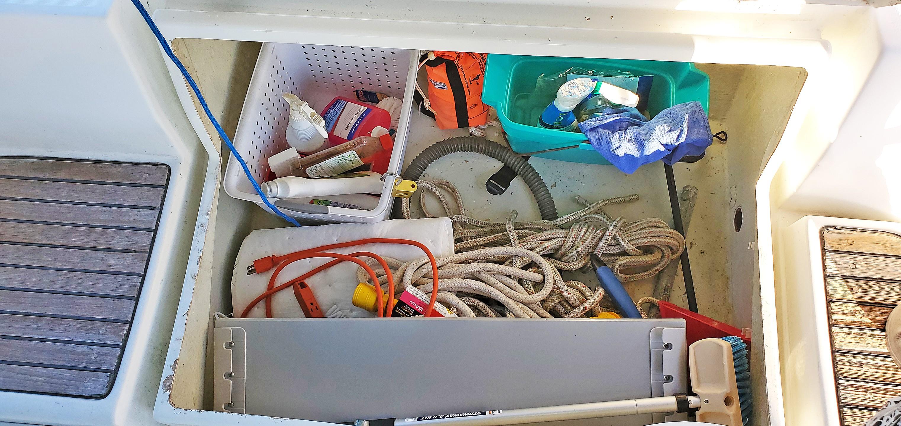 Cockpit Locker Stbd
