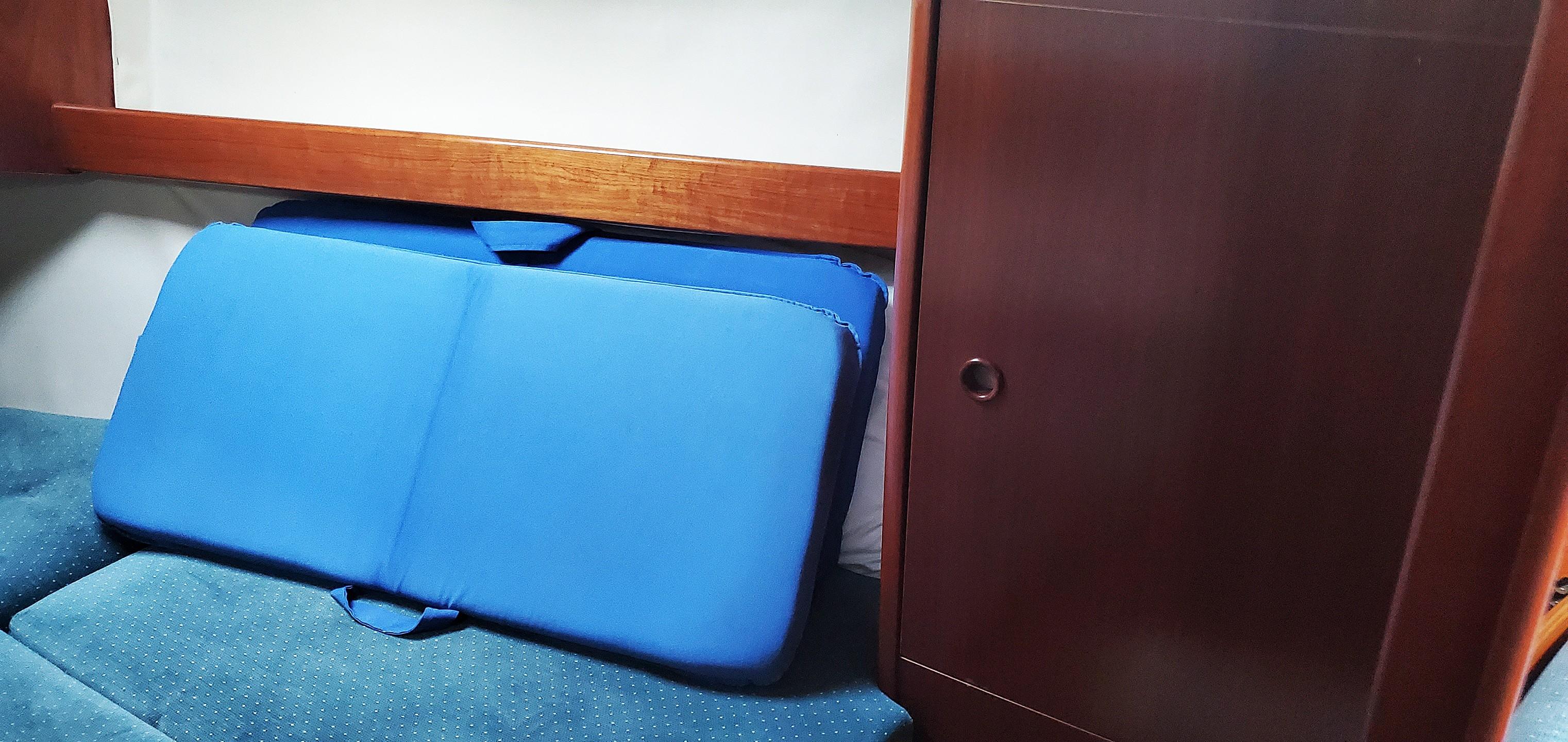 Folding Cushions