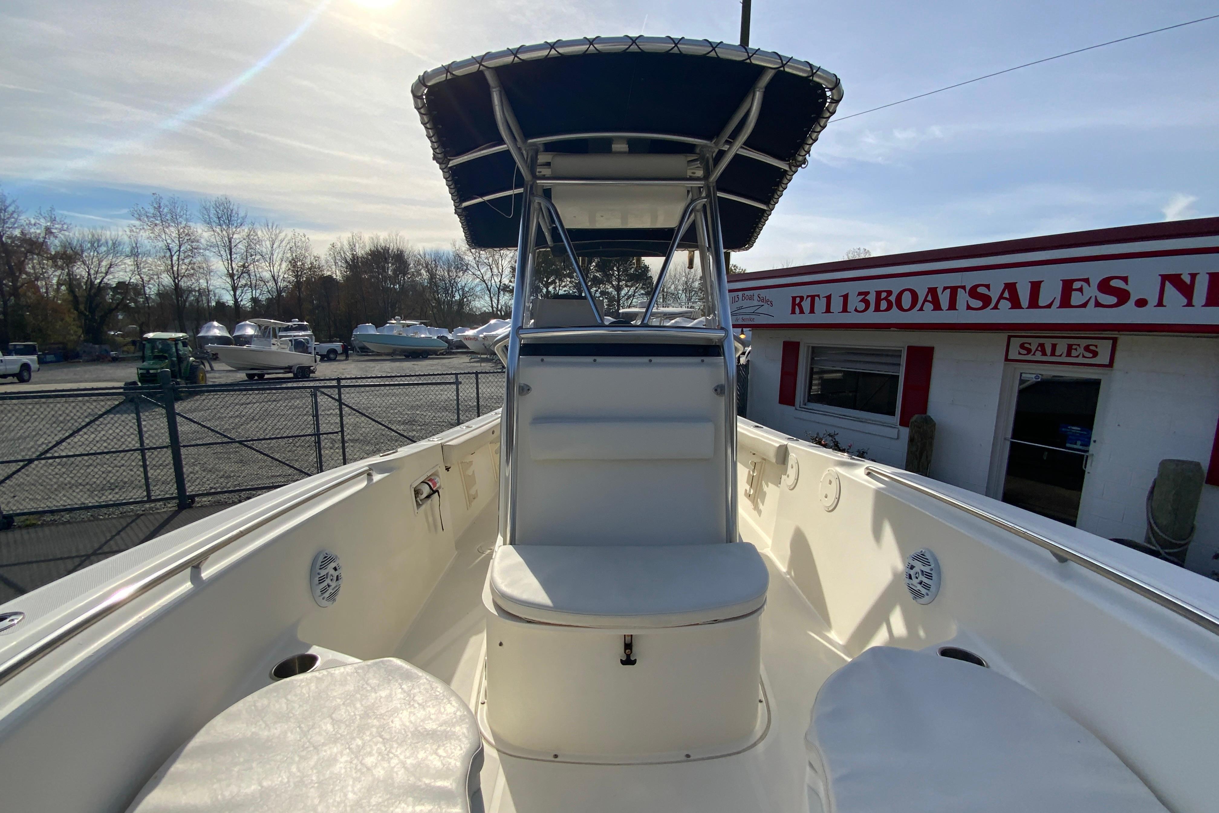 2005 Pursuit 2570 Center Console-21