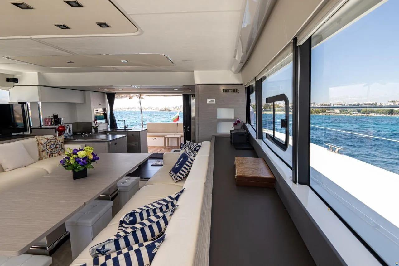 Fountaine Pajot MY6