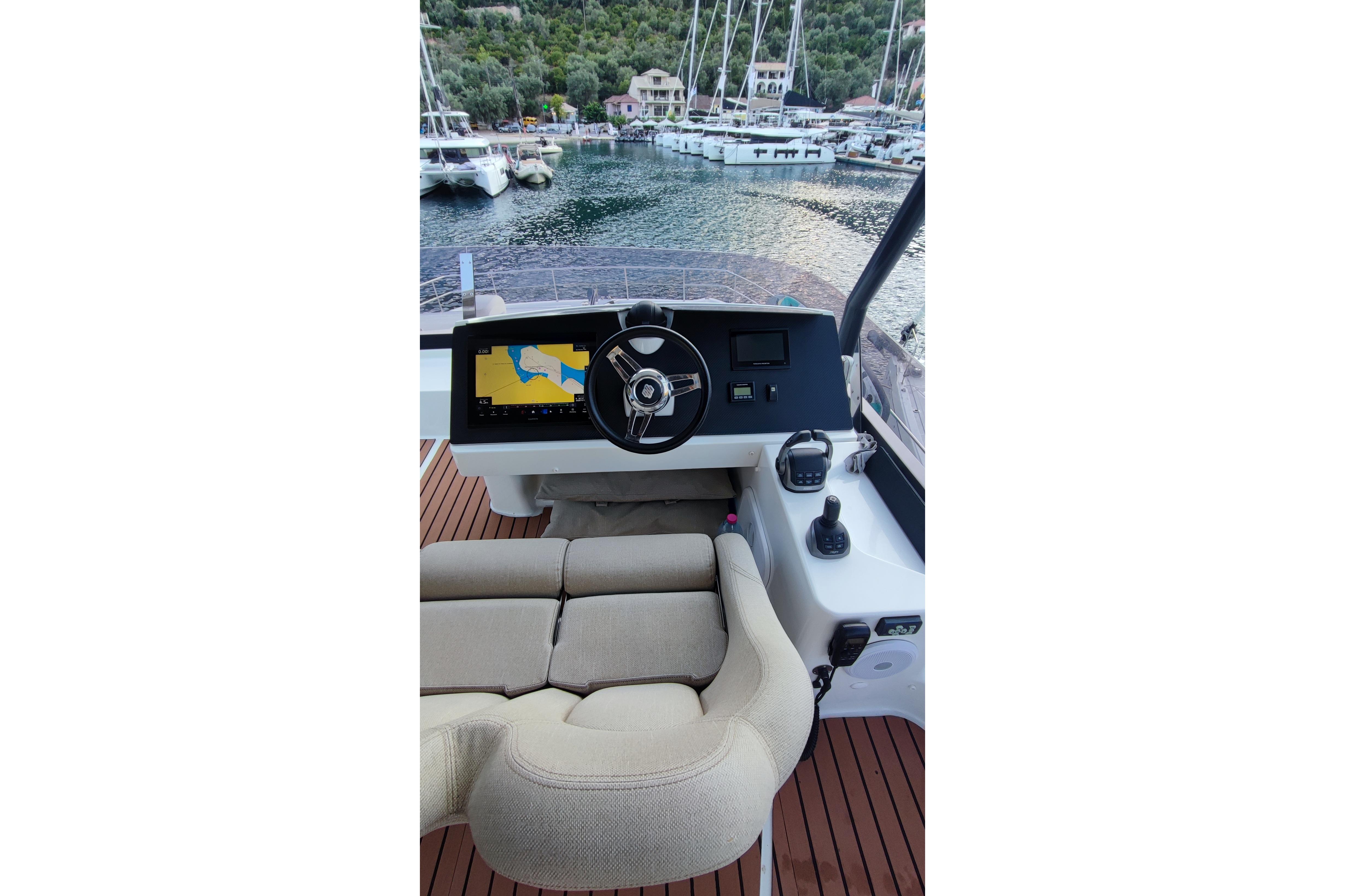 Fountaine Pajot MY6