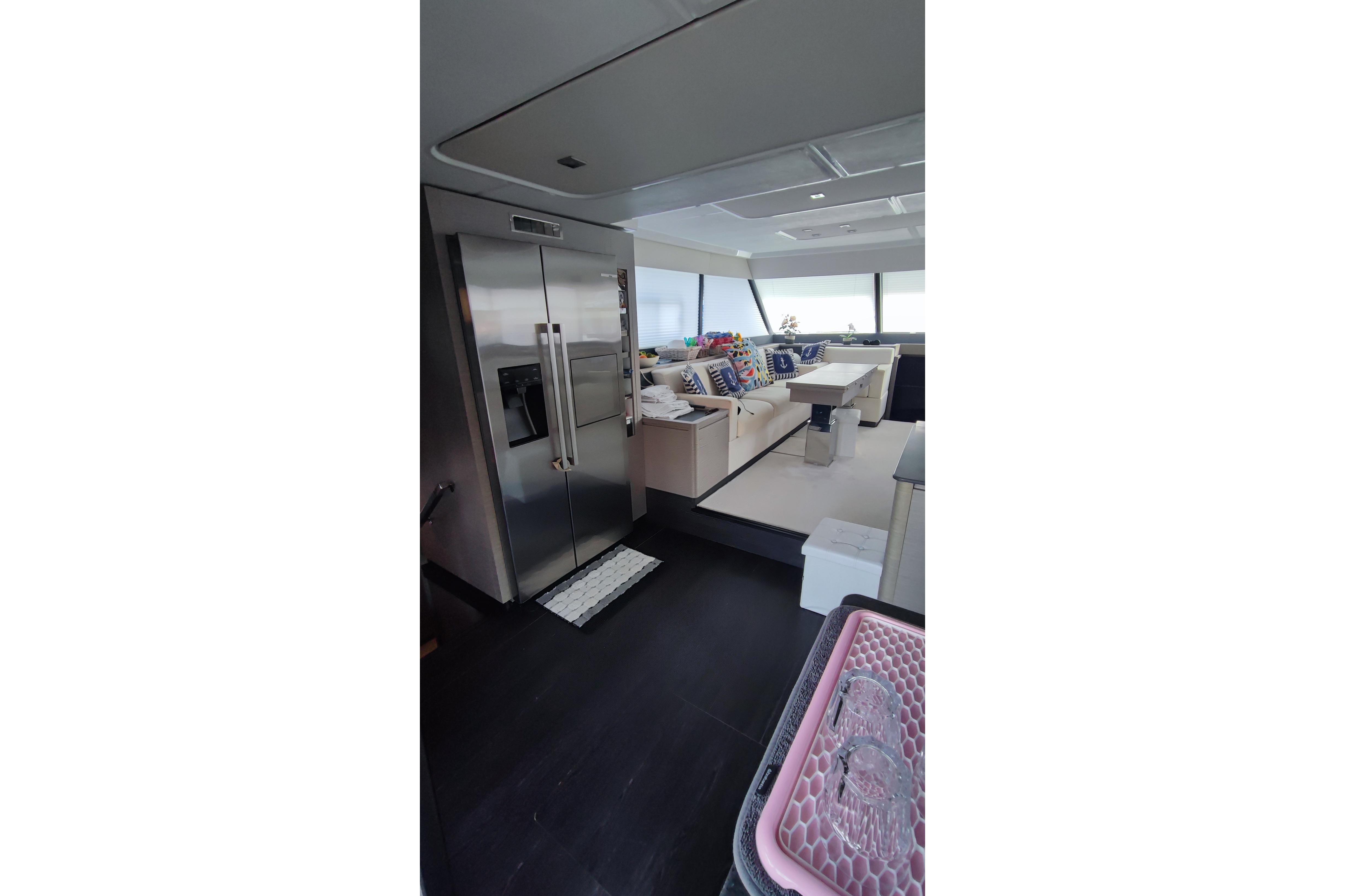 Fountaine Pajot MY6