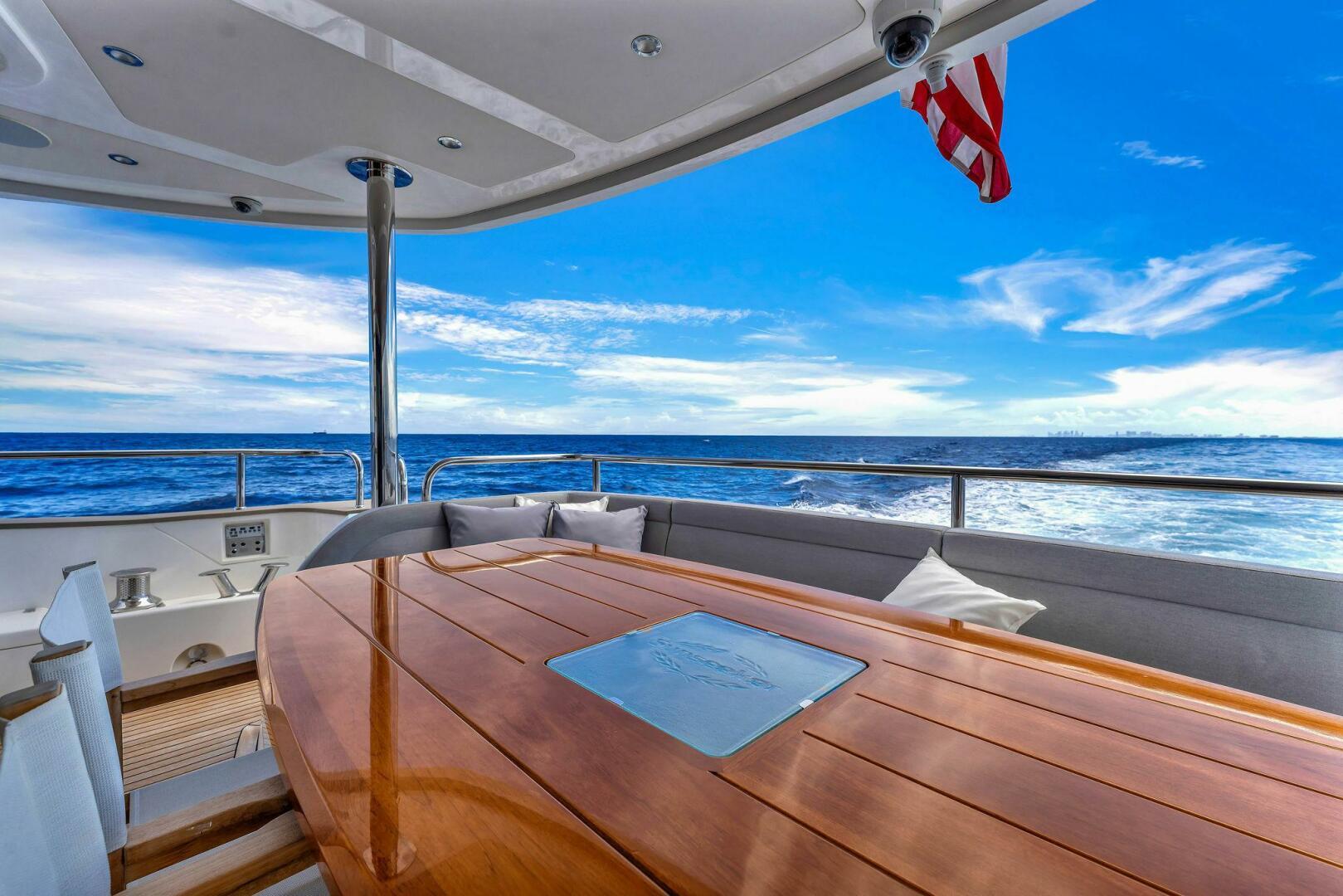 2018 Sunseeker 95 Yacht - Image 26