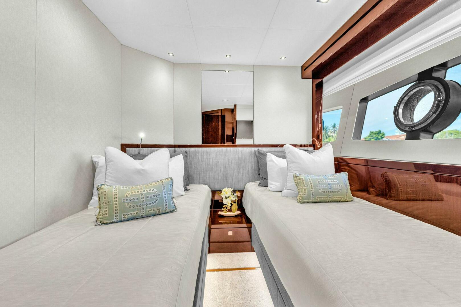 2018 Sunseeker 95 Yacht - Image 97