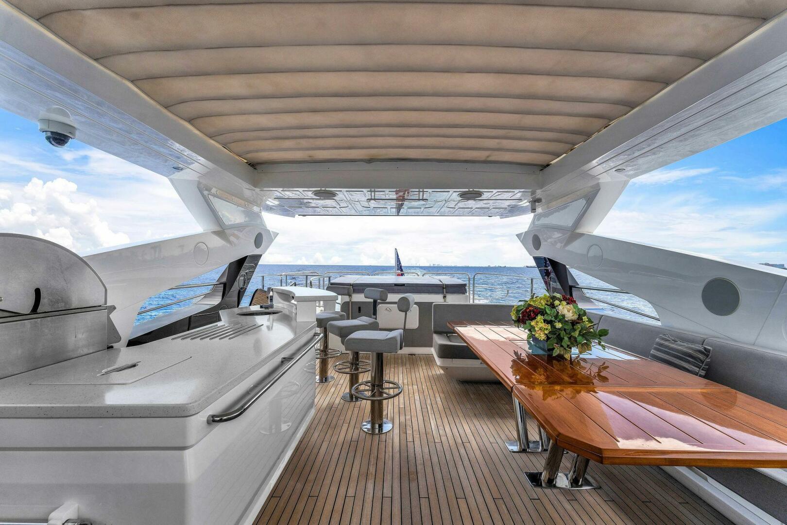 2018 Sunseeker 95 Yacht - Image 36