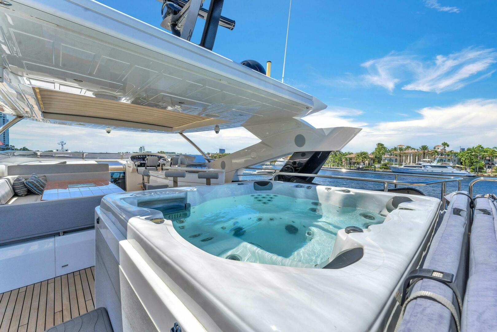 2018 Sunseeker 95 Yacht - Image 31