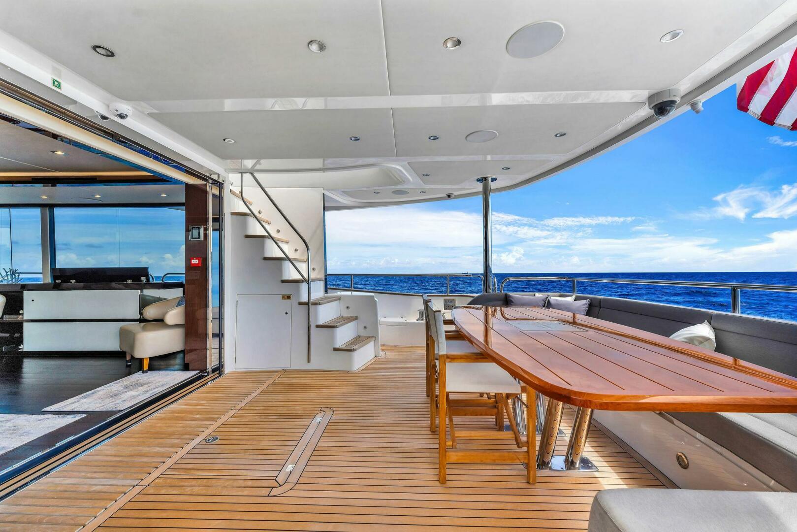 2018 Sunseeker 95 Yacht - Image 15