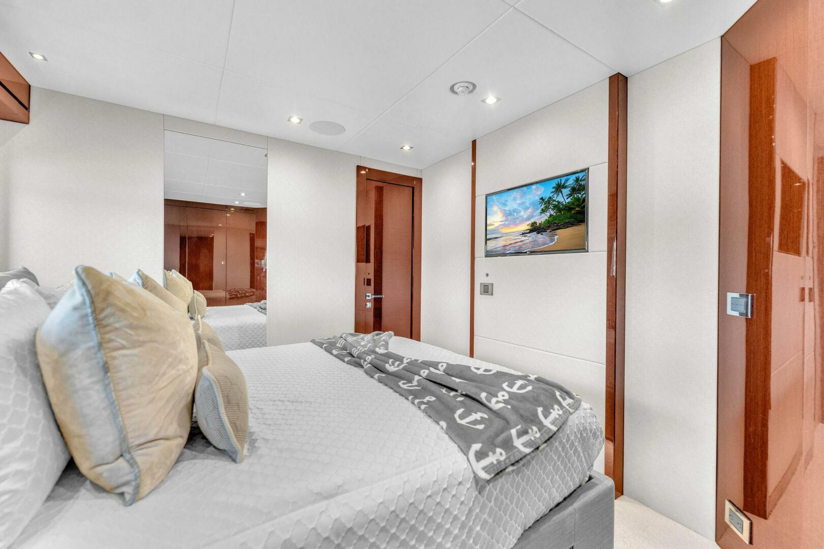 2018 Sunseeker 95 Yacht - Image 89