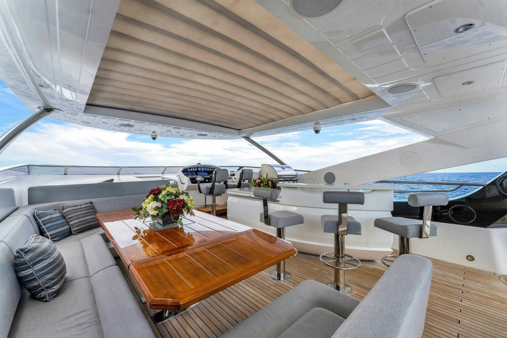 2018 Sunseeker 95 Yacht - Image 27