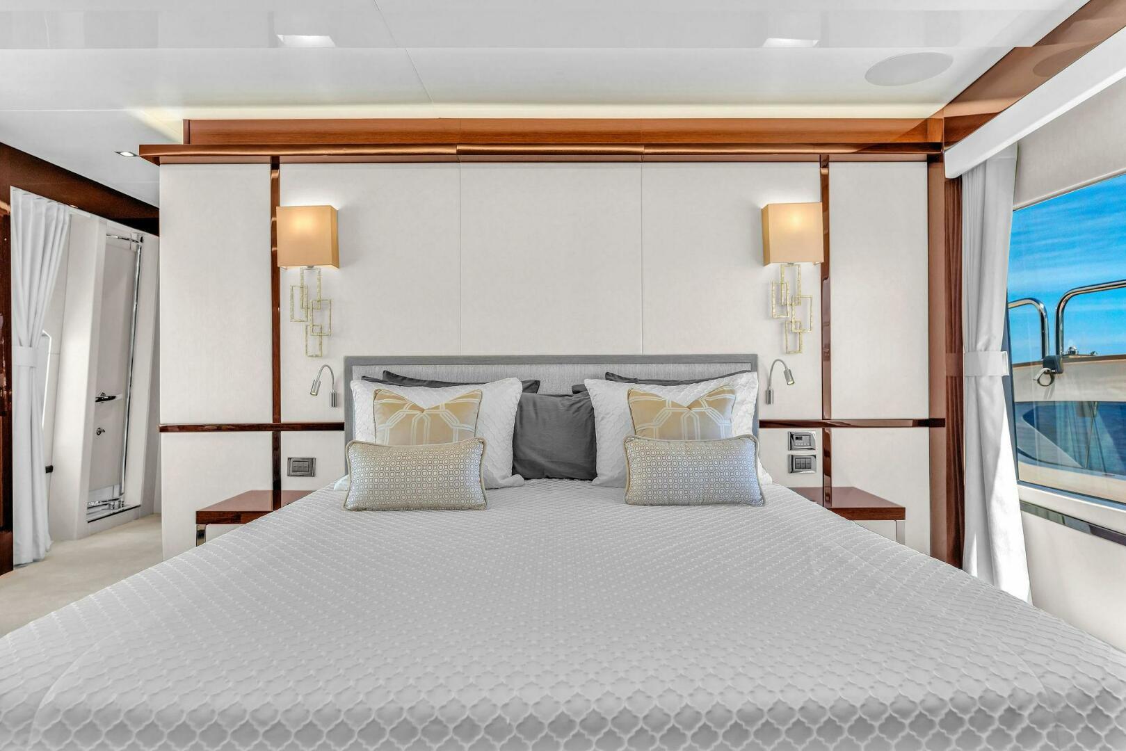 2018 Sunseeker 95 Yacht - Image 72