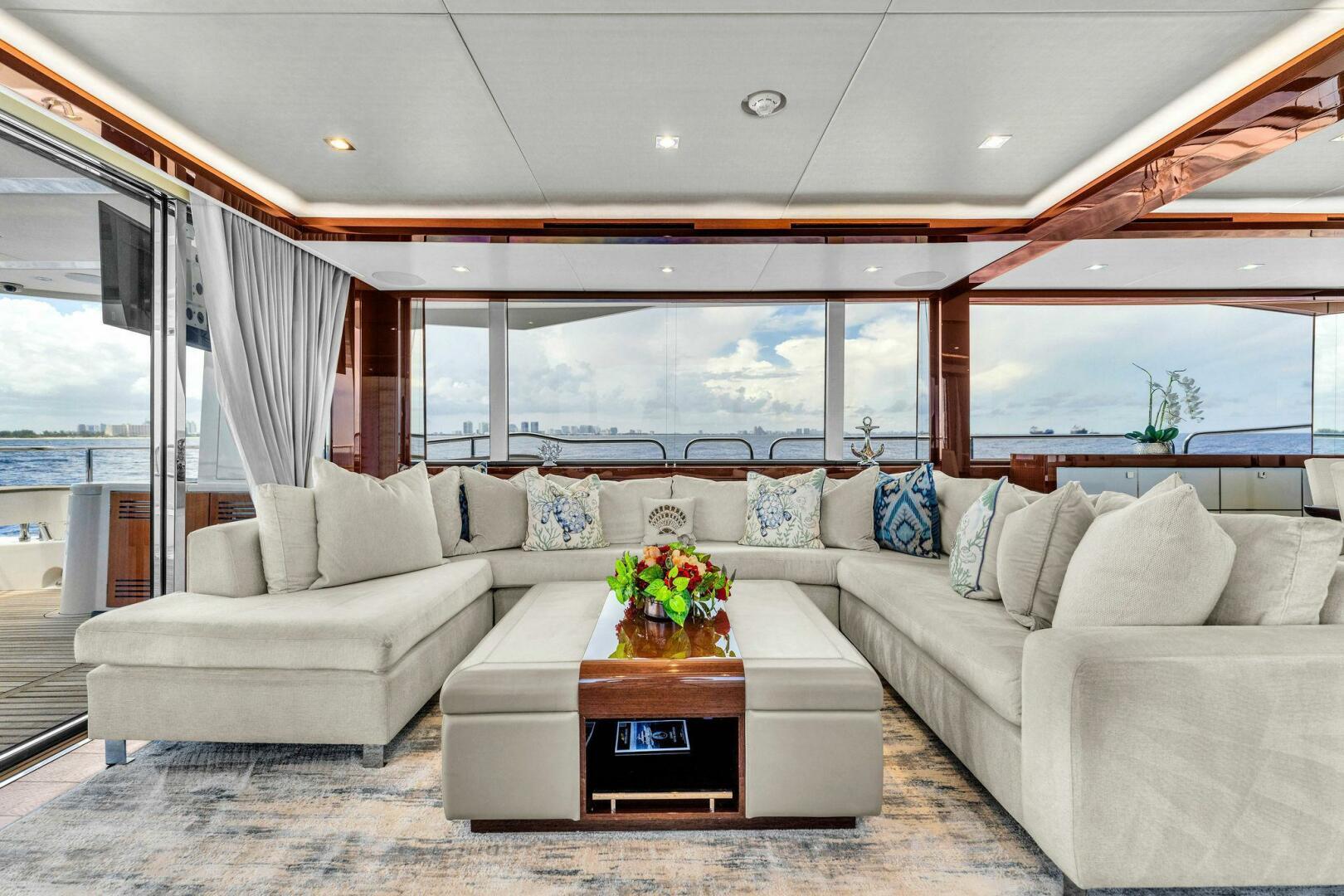 2018 Sunseeker 95 Yacht - Image 39