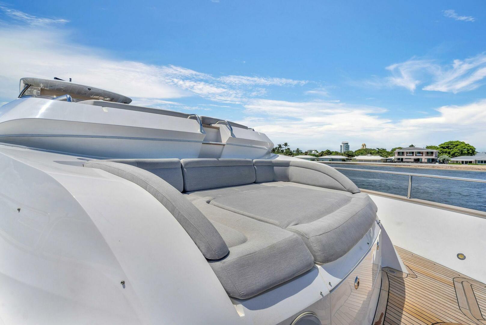 2018 Sunseeker 95 Yacht - Image 20