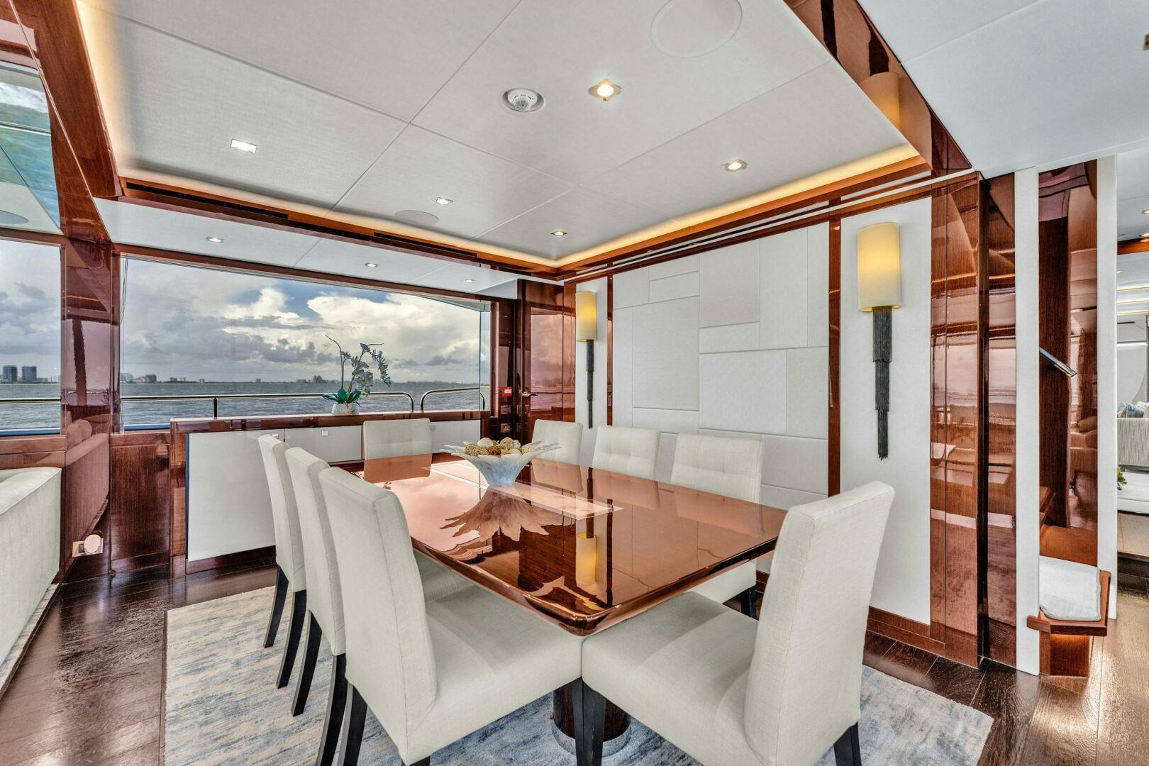 2018 Sunseeker 95 Yacht - Image 46