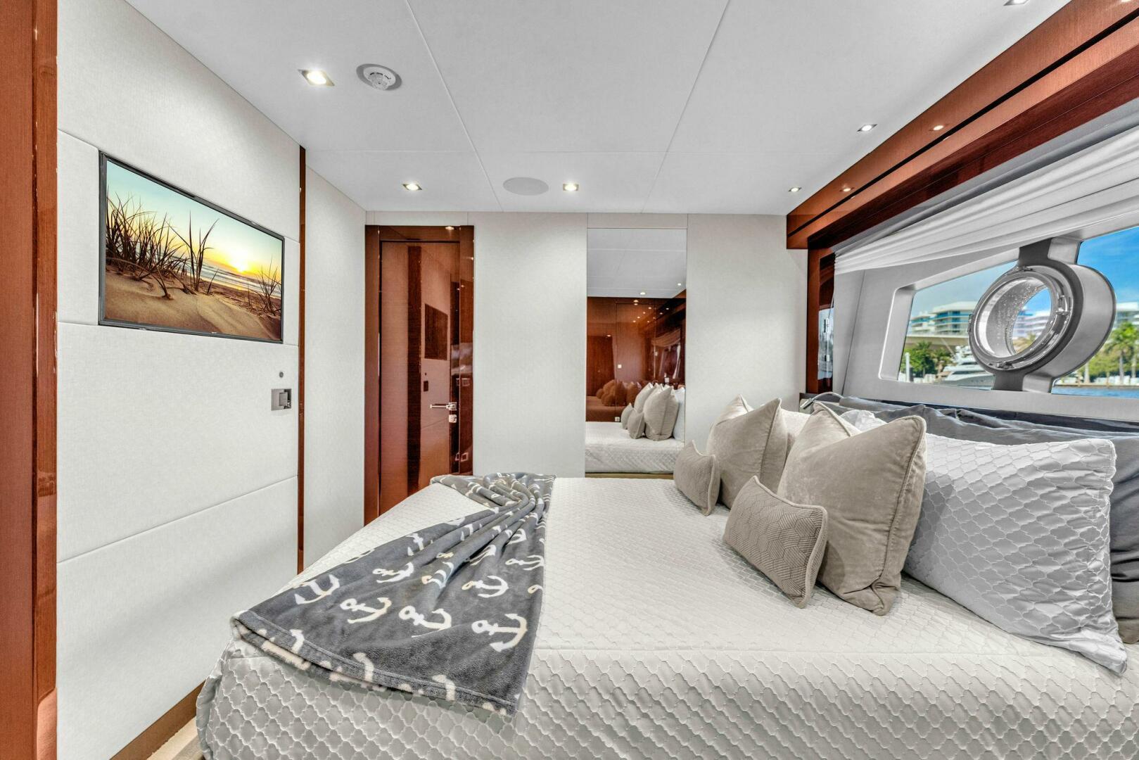 2018 Sunseeker 95 Yacht - Image 92