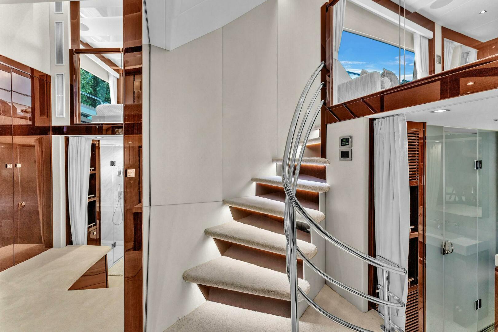 2018 Sunseeker 95 Yacht - Image 60