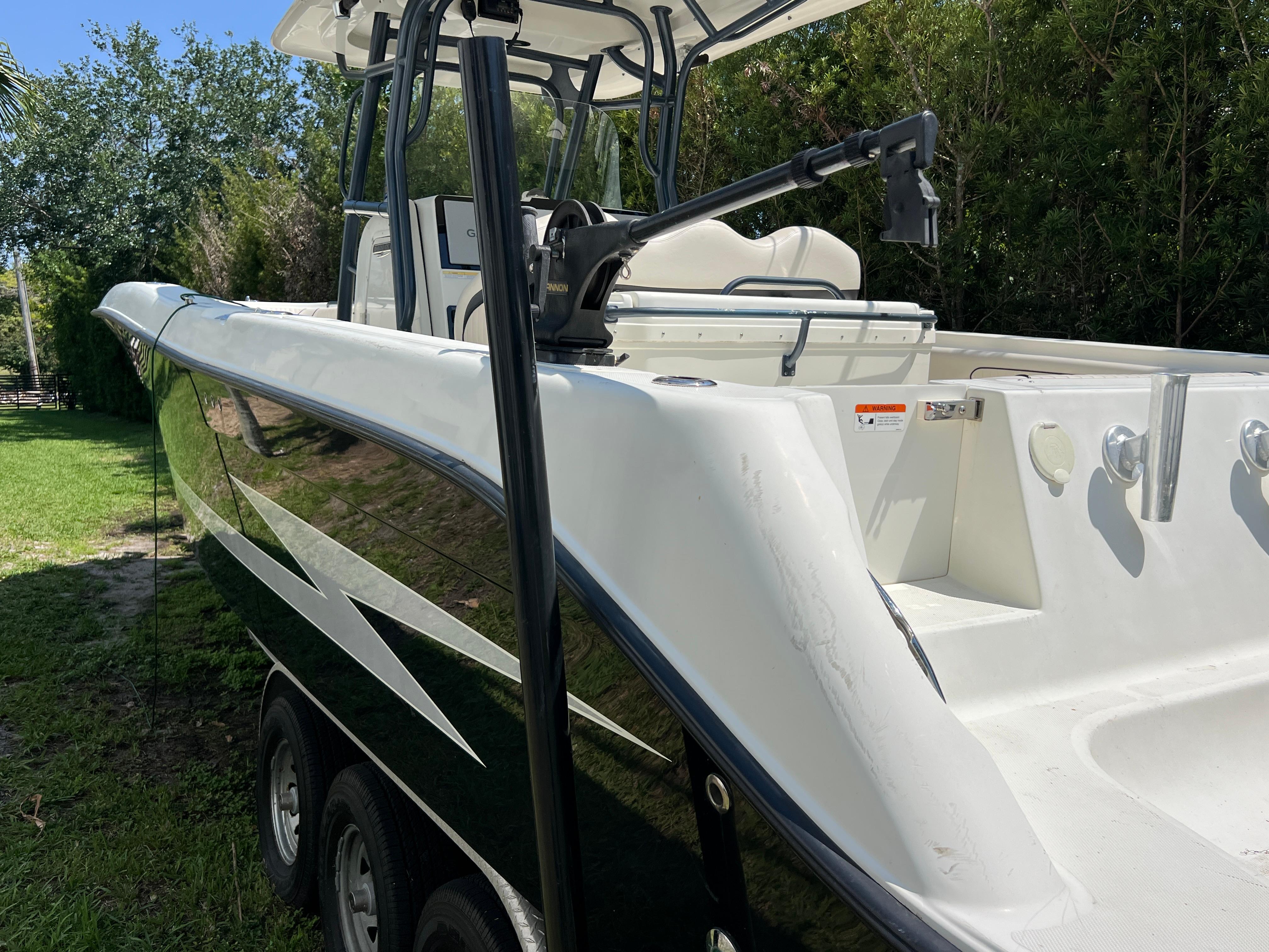 2012-hydra-sports-3400-cc-power-9756887-20250413064343082-1_XLARGE