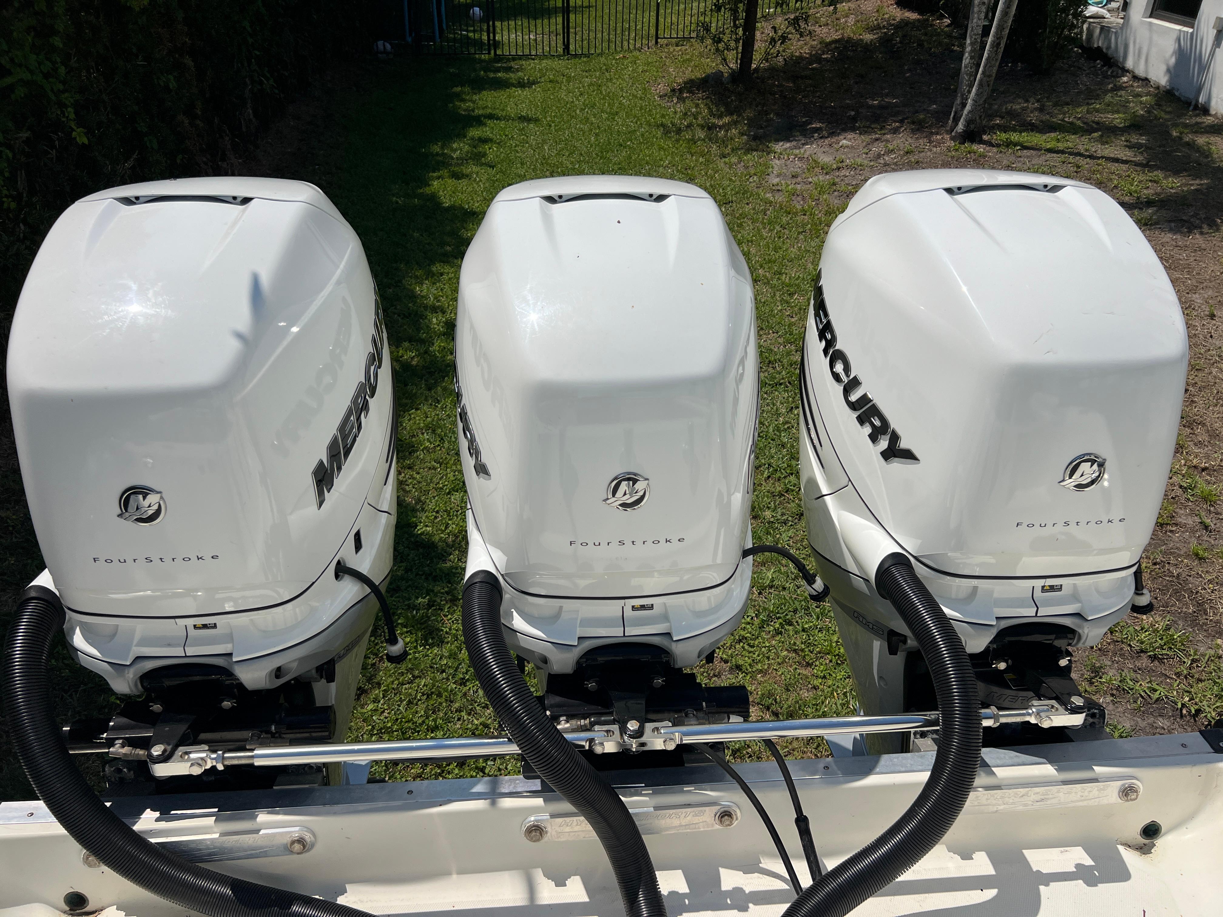 2012-hydra-sports-3400-cc-power-9756887-20250413064433309-1_XLARGE