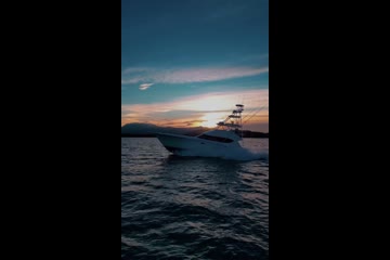 Hatteras 60 Convertible video