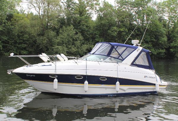 2005 Larson 310 CABRIO