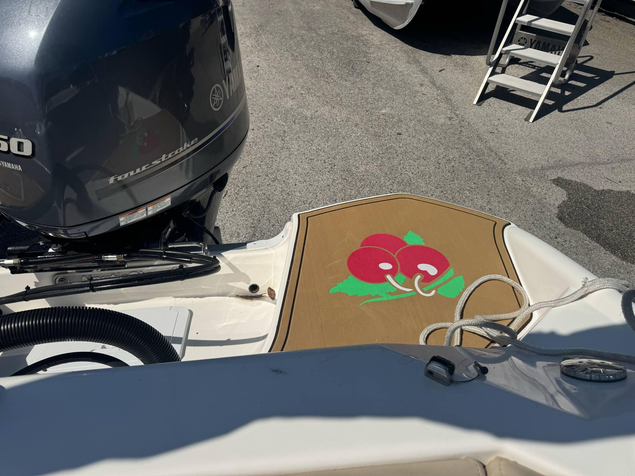 2022 Nauticstar 203SC Sport Deck-10