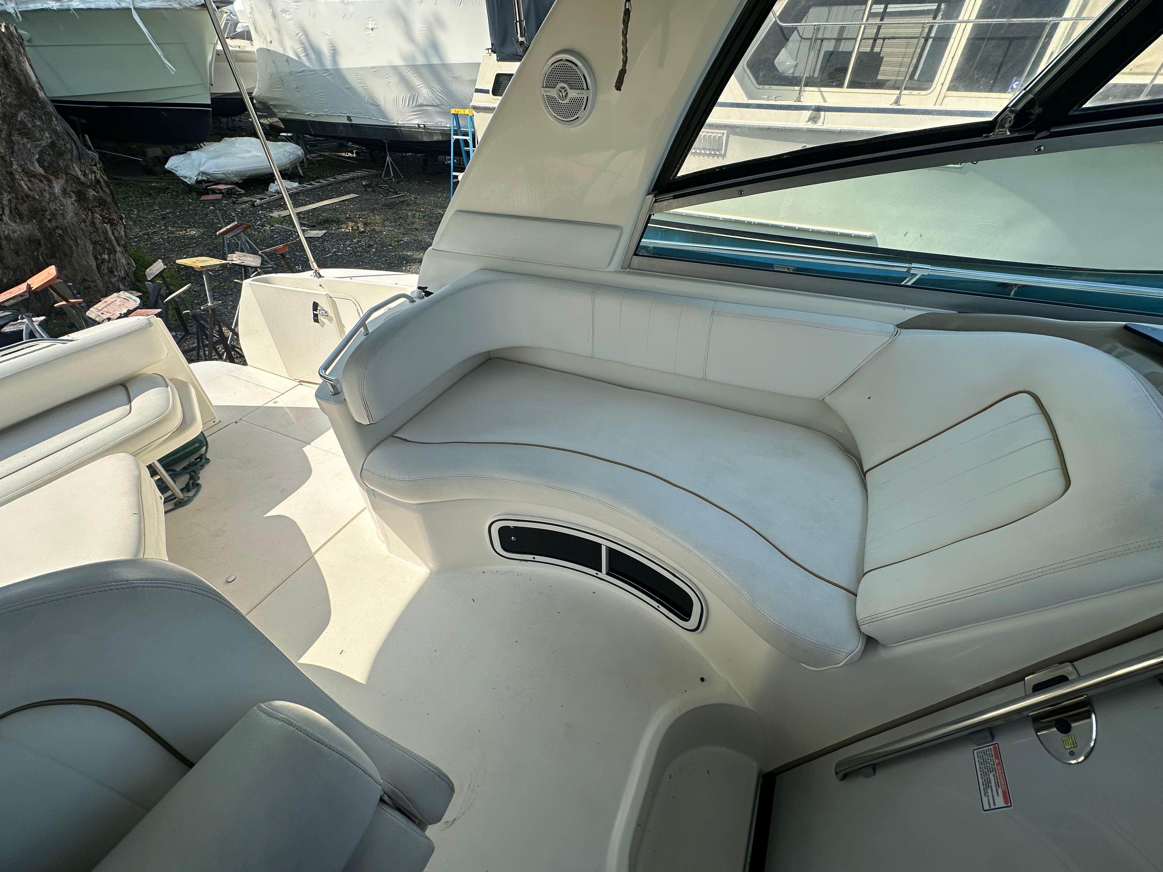 1998 Sea Ray 290 Sundancer-12