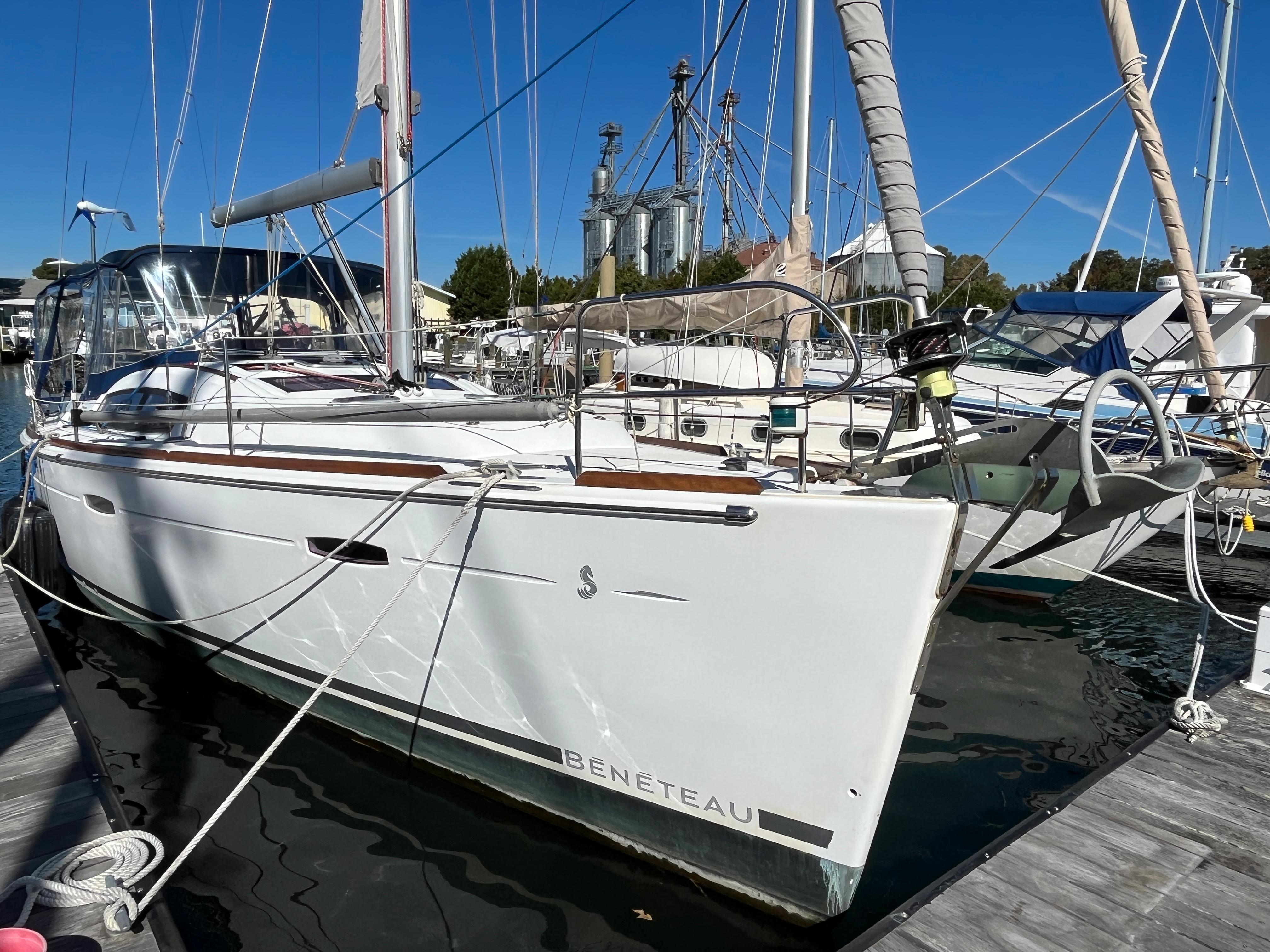 2010 Beneteau 40 For Sale | YaZu Yachting | Deltaville