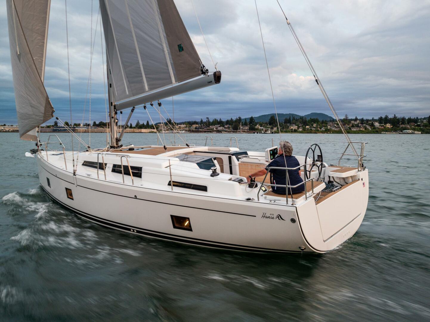 Hanse-418 2023-SEA #304 IN STOCK WA-US-2023 Hanse 418 sailboat cruising on a calm sea.-9568627 | Thumbnail