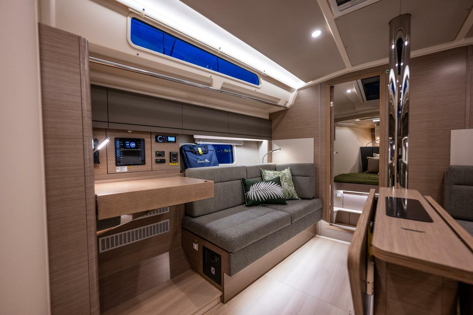 Hanse-418 2023-SEA #304 IN STOCK WA-US-Modern interior of 2023 Hanse 418 yacht with cozy seating and sleek design.-9568627 | Thumbnail