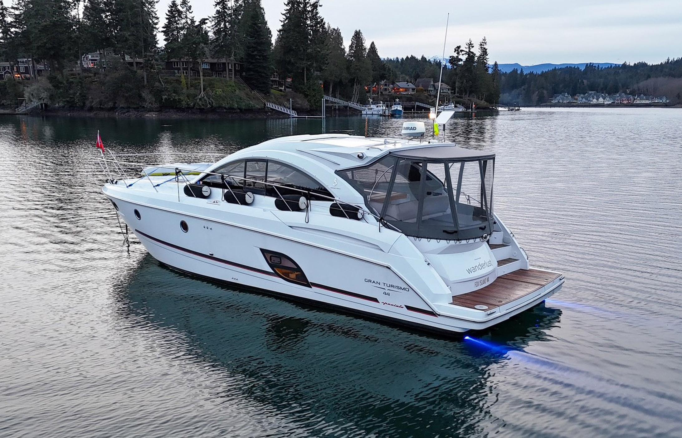 44' Beneteau 2015