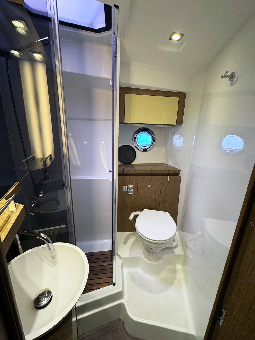 Yacht Photos Pics