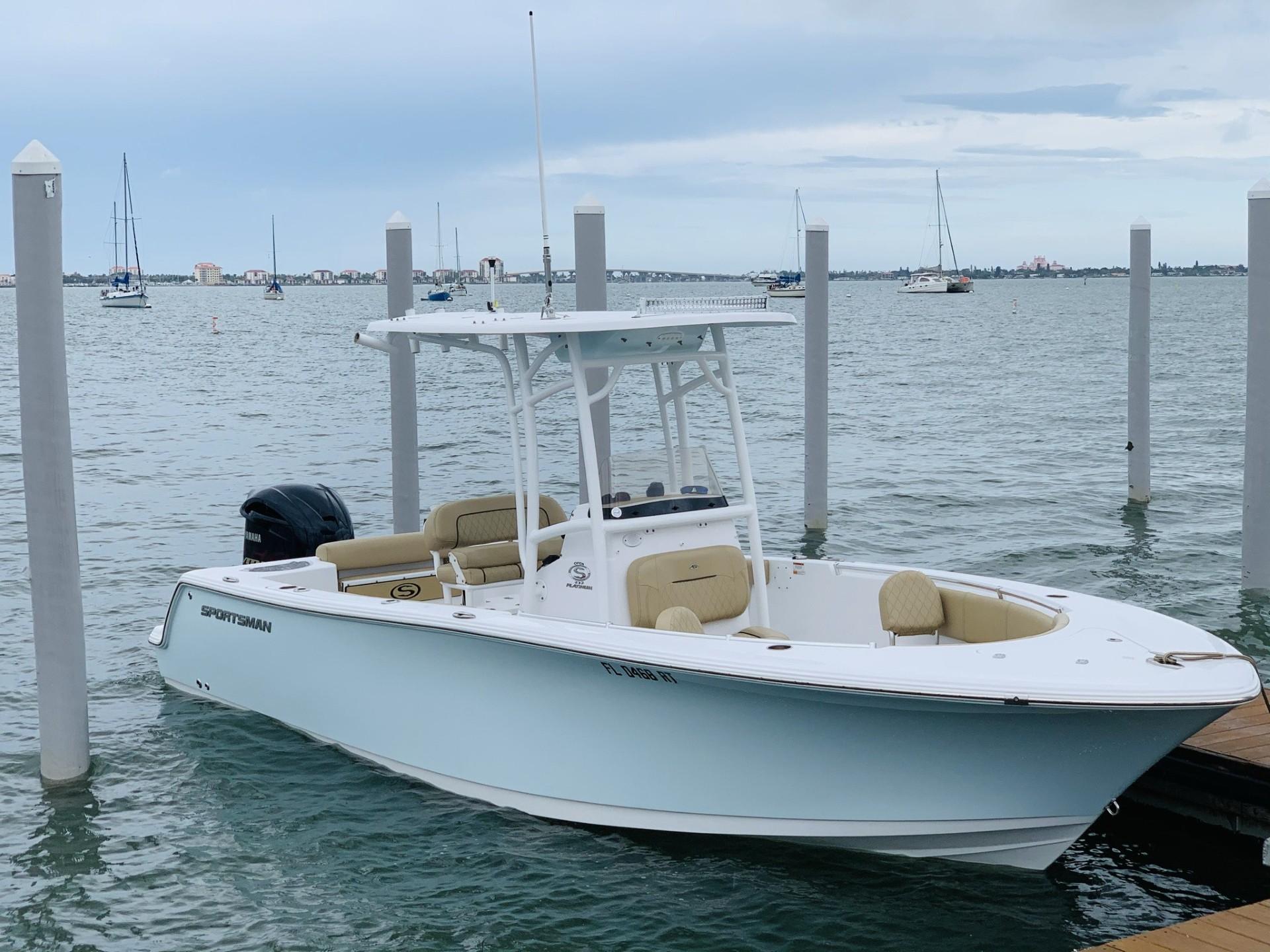 2019 Sportsman Open 232 Center Console