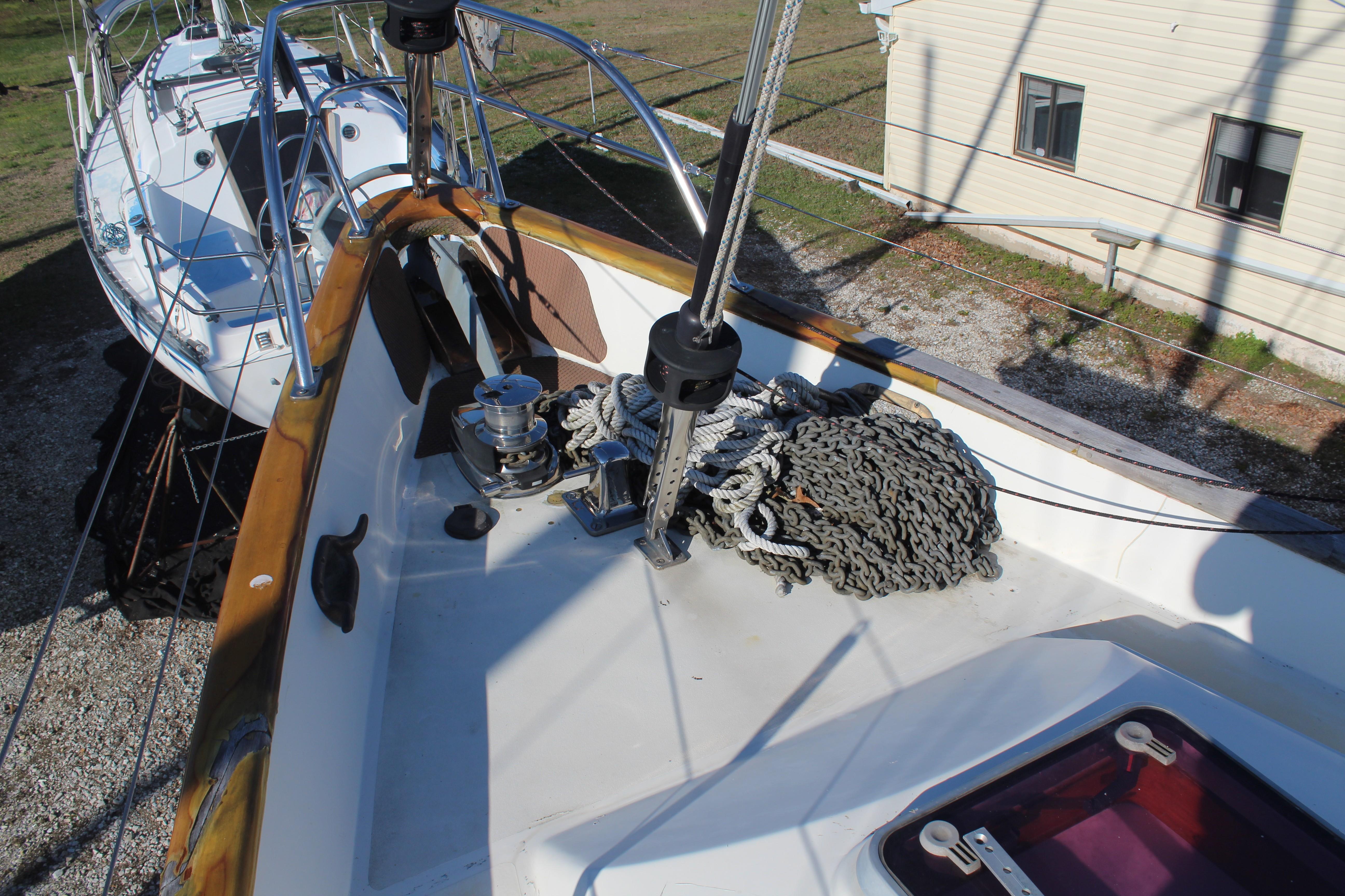 M 4055 RD Knot 10 Yacht Sales