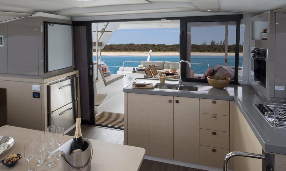 Fountaine Pajot Lucia 40 Galley