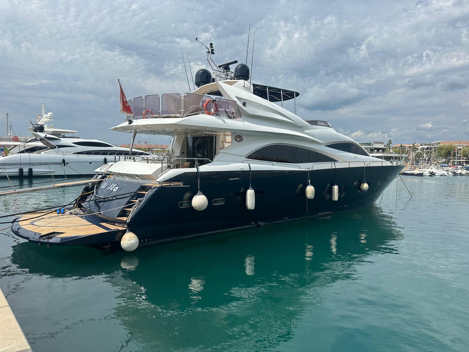 2009 sunseeker 90 yacht san remo for sale