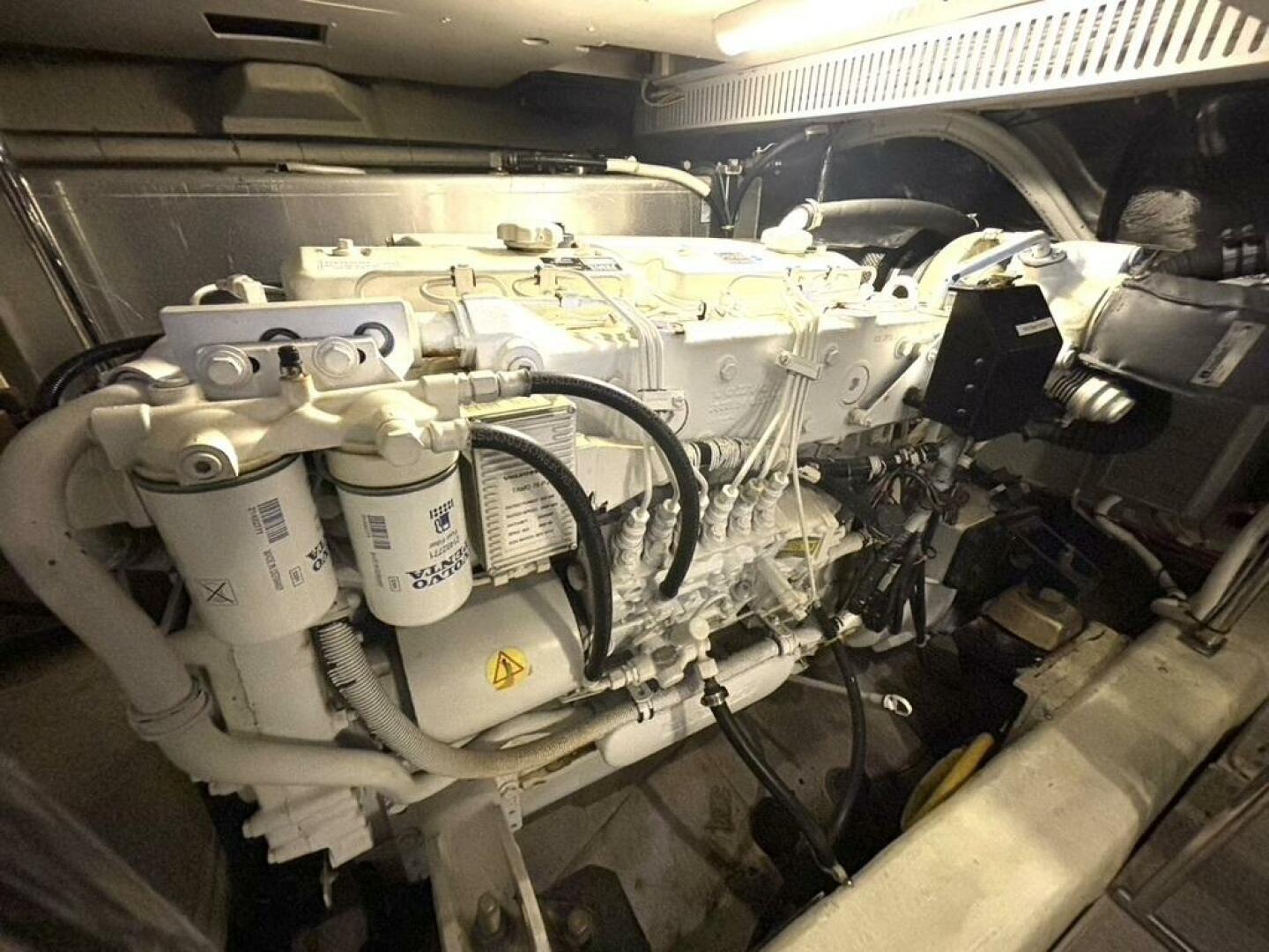 2004-carver-466-motor-yacht-power-9876945-20250718091334093-1