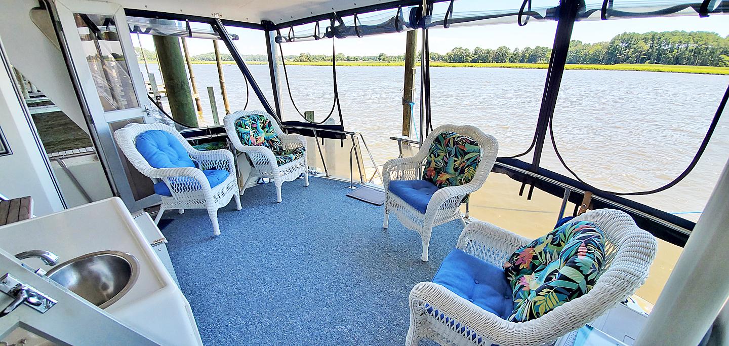 Aft Deck Full Enclosure